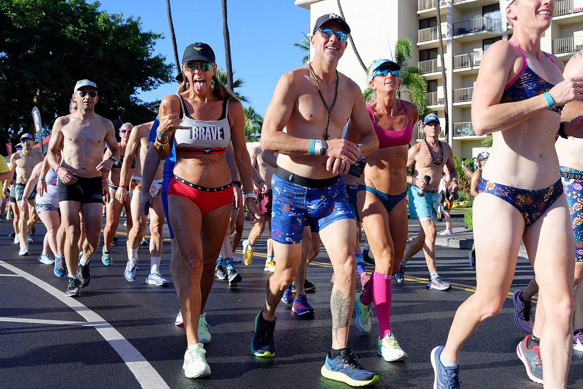 Da kommt der Triathlet durch: Auch beim Unterpants Run wird mitgestoppt