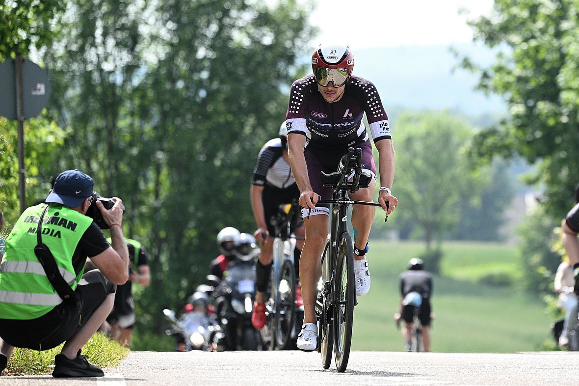 Die Spitzengruppe mit Jan Stratmann und Rico Bogen auf dem Rückweg am Schindelberg