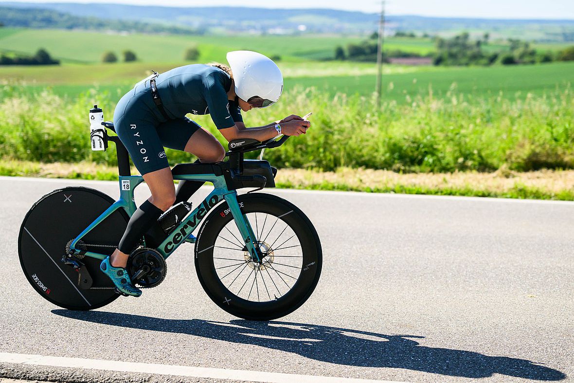 Carolin Meyer - Bikesplit: 2:31:25