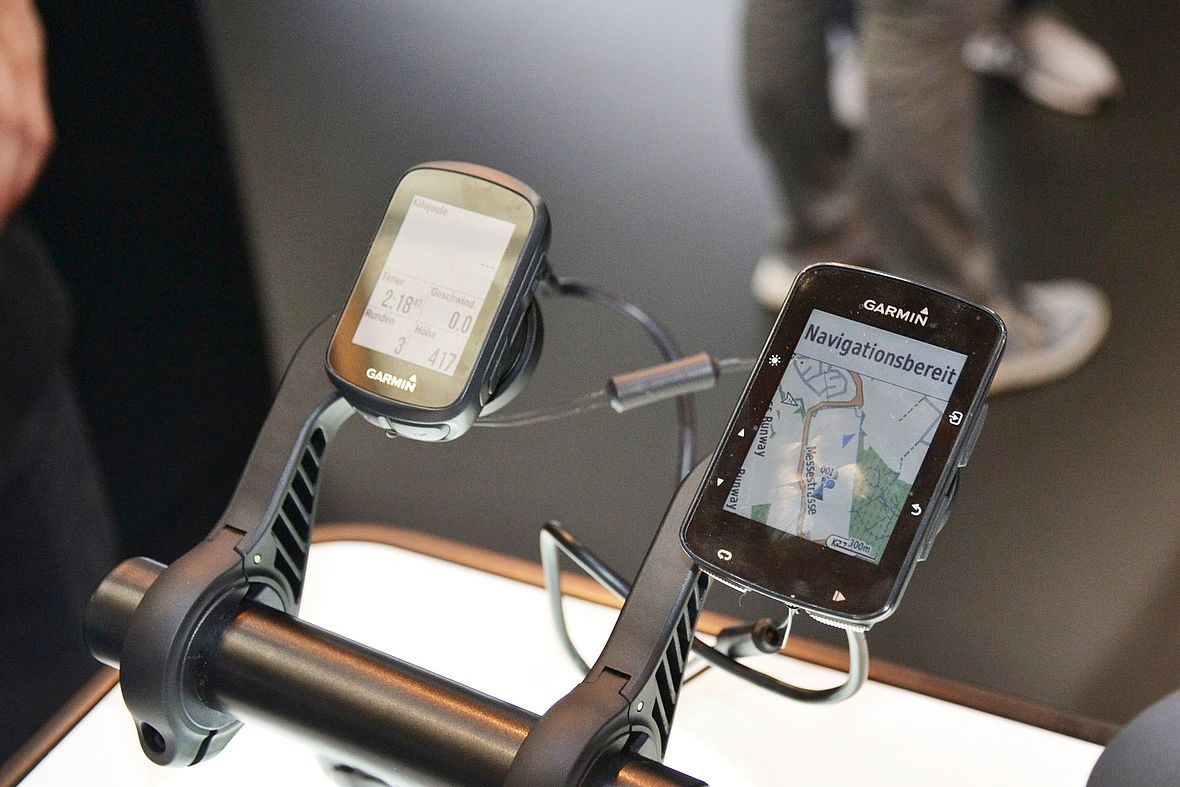 Klein oder Groß: Garmin bringt mit dem Edge 130 einen minimalisten Radcomputer heraus (mit eingeschränkten NAVI-Funktionen). Wer darauf nicht verzichten will: Der neue Garmin Edge 520 Plus könnte die Alternative sein