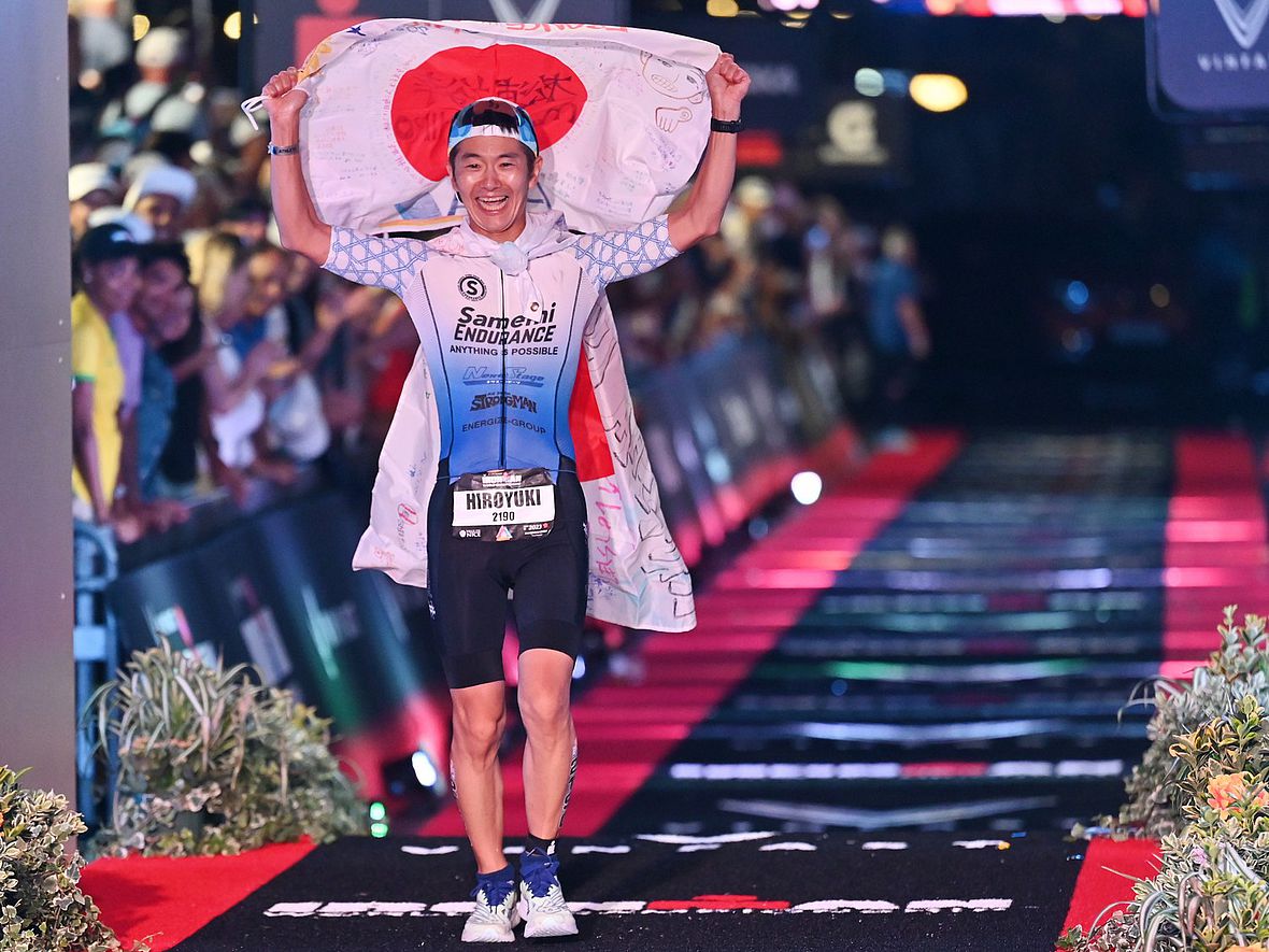 Hiroyuki Matsuura (AG45-45) - 15:31:53 ist einer der 40 japanischen Finishern