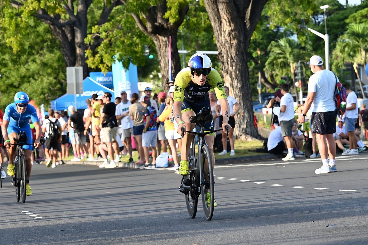 Sebastian Kienle sieht gut aus auf der Verfolgung der Spitze