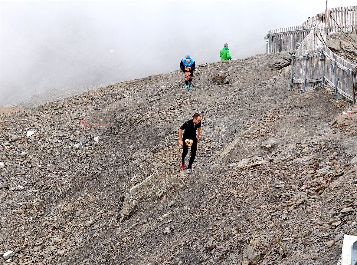 Thomas auf den letzten Metern vor dem Schilthorn-Gipfel: 10:52:53 Stunden (Rang 52) sollten es bei der vierten Inferno-Teilnahme werden