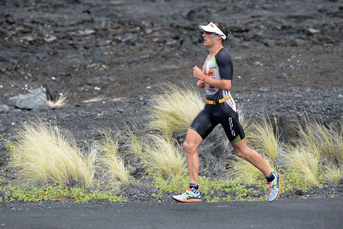 Sebastian Kienle mit langem Schritt durchs Energy Lab