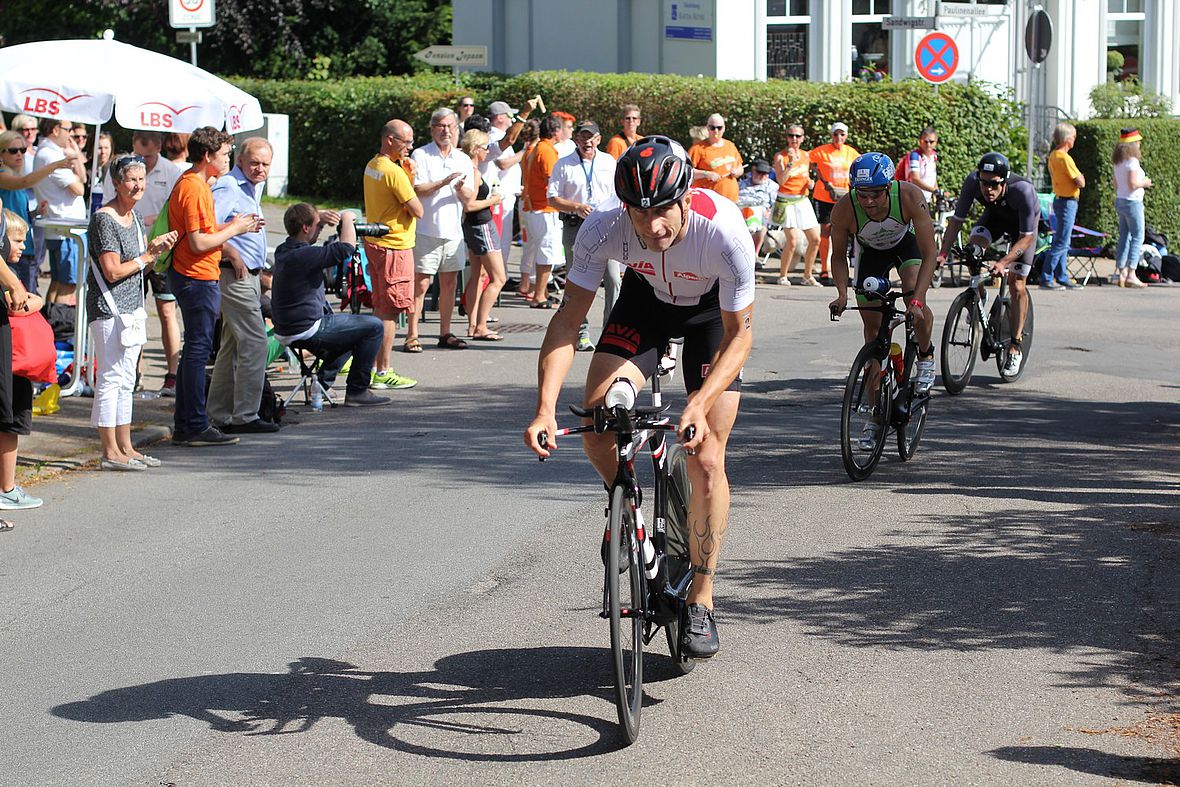 Till Schramm: Unterwegs auf der Radstrecke, die durch das nördliche Angeln führt