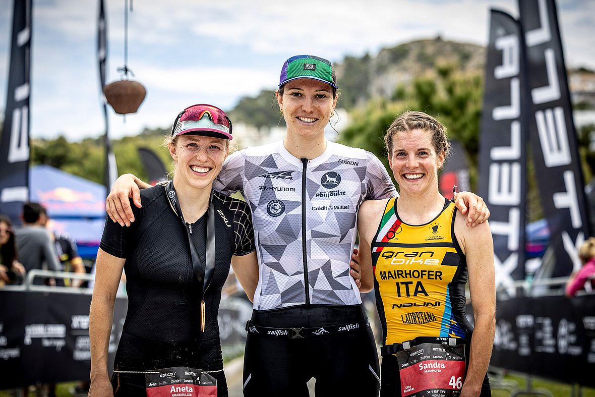 Das Podium der Frauen beim Xterra Griechenland