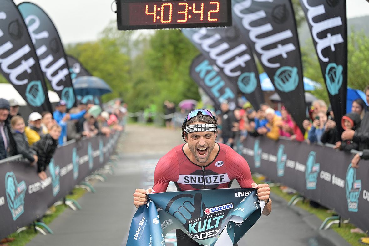 Jubeln (fast) wie Frodo?: Allgäu Classic-Sieger Gregor Payet