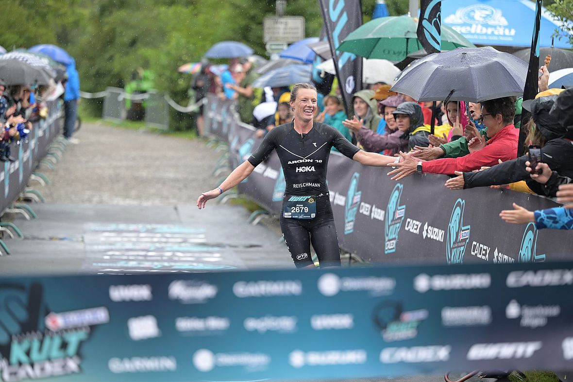 Anne Reischmann gewinnt überlegen den Olymp - jetzt kann die Ironman WM in Nizza kommen