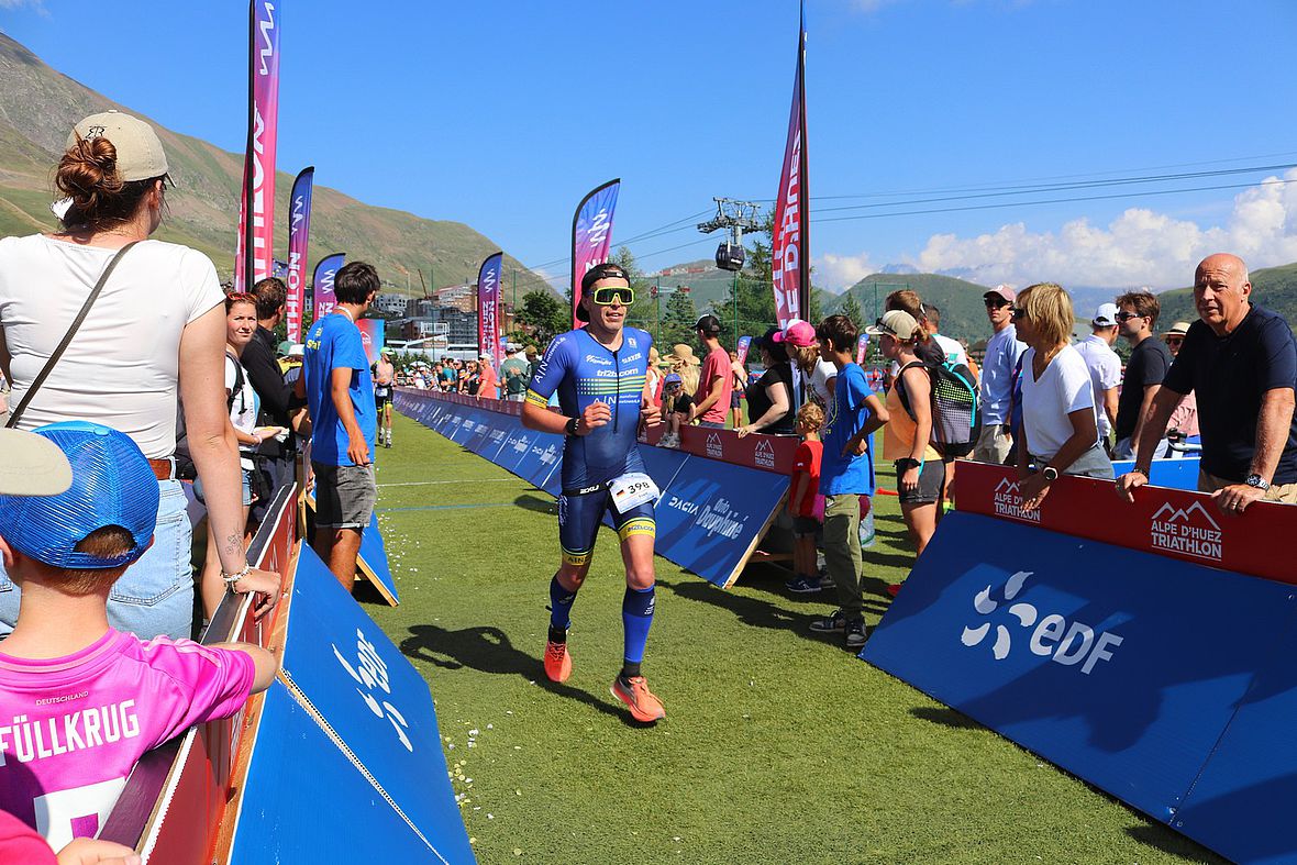 Der Zielkanal beim Alpe d´Huez Triathlon