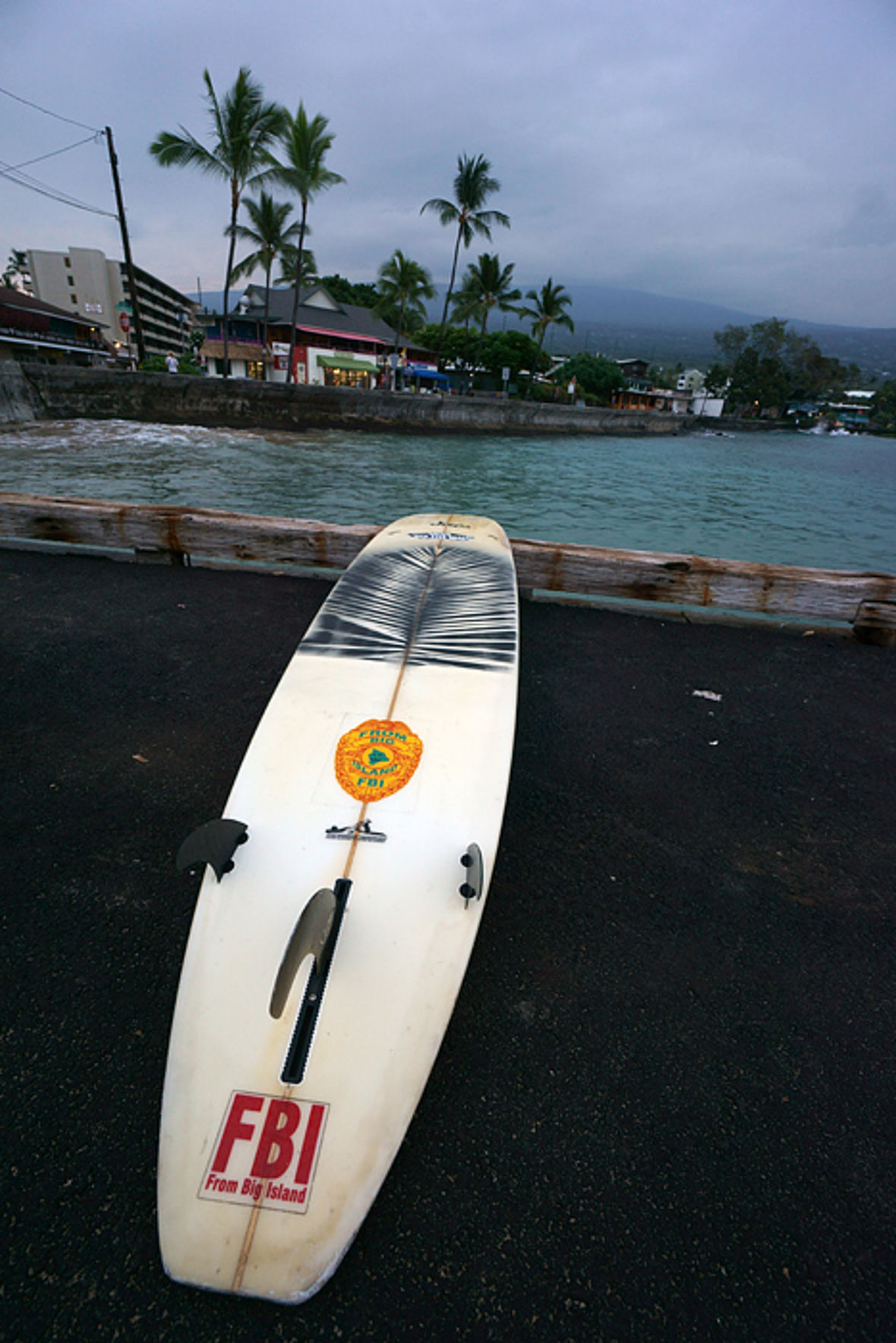 Überwachung ist auch hier Trumph: Ein FBI-Surfbrett eines Lifeguards