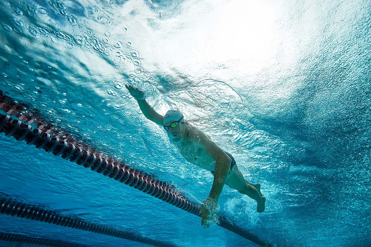 Dabei steht die Konzentration auf die Schwimmtechnik im Vordergrund