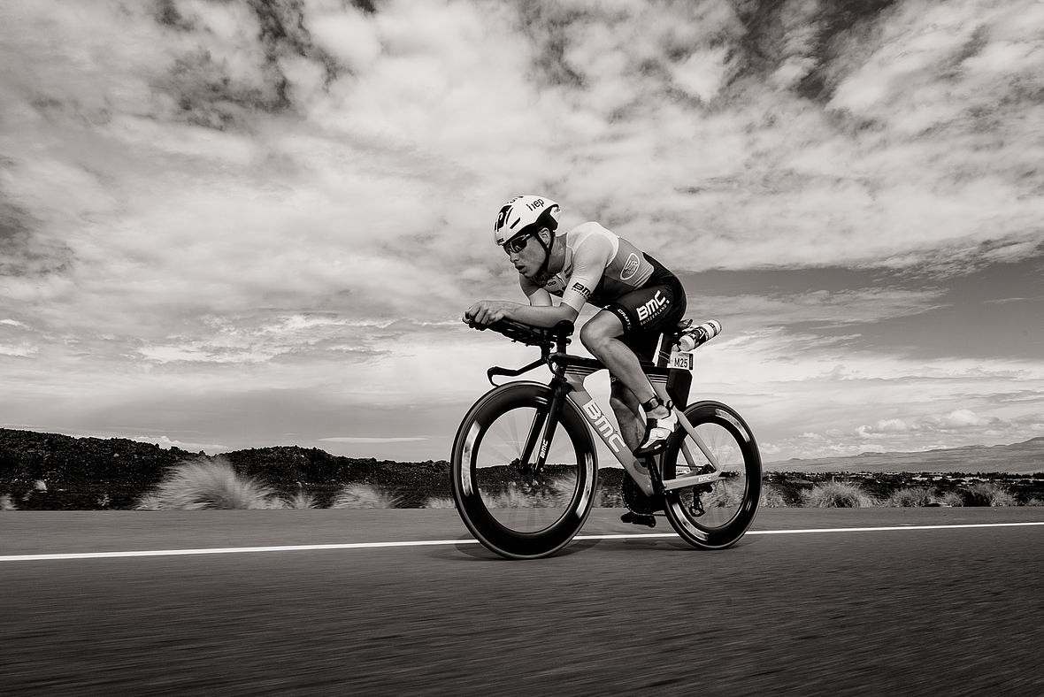 Top war auch Maurice Clavel auf dem Rad bei seinem Kona-Debüt unterwegs. Allerdings sollte der Freiburger im Marathon das paradiesische Hawaii als Hölle erleben