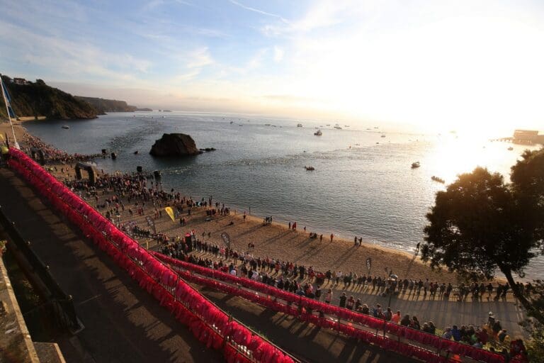 Das Schwimmareal beim Ironman Wales