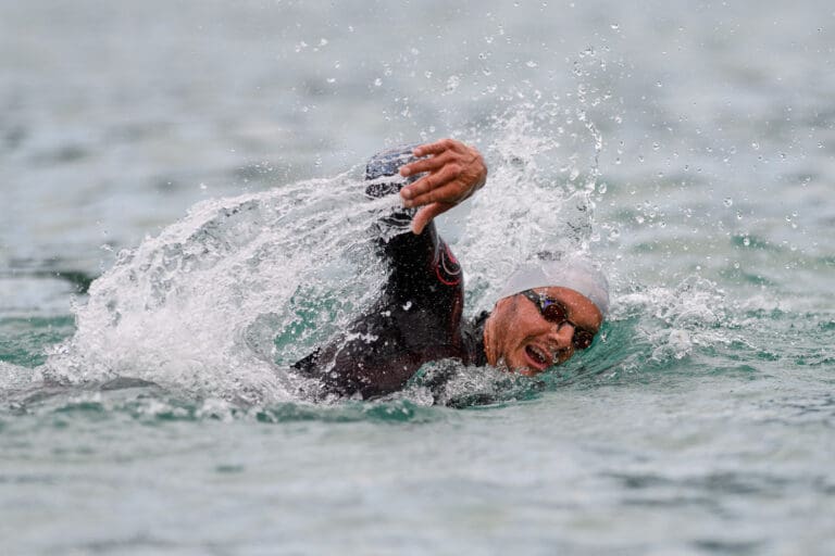 Volle Kraft voraus: Jan Frodeno legt die 3,8 km Schwimmen beim Ironman Austria in 46:29 min. zurück