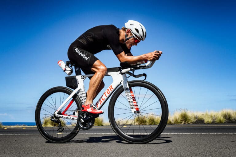 Bis auf die Höhe von Waikoloa und zurück nach Kailua-Kona ging van Berkels Tour - 90 km