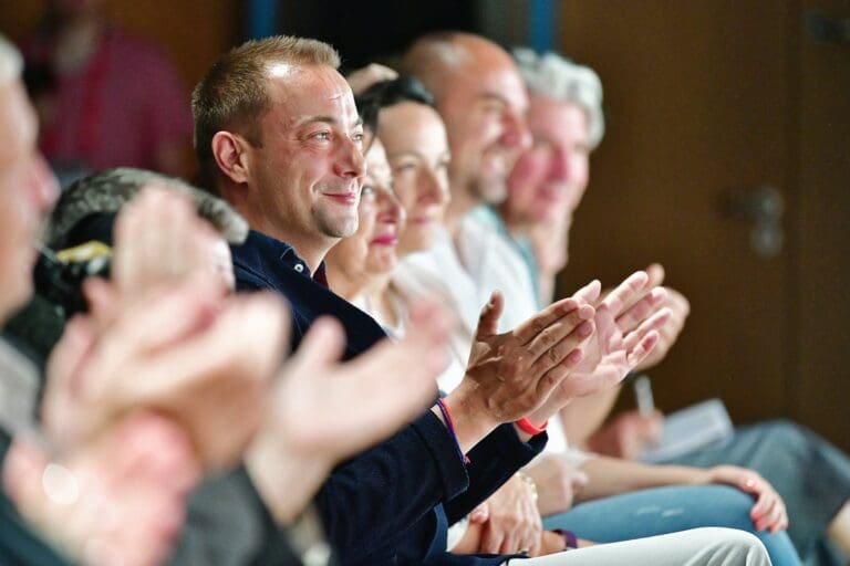 Frank Löschke unterstützt von seinen Fans am "Beast" in Bergen-Enkheim