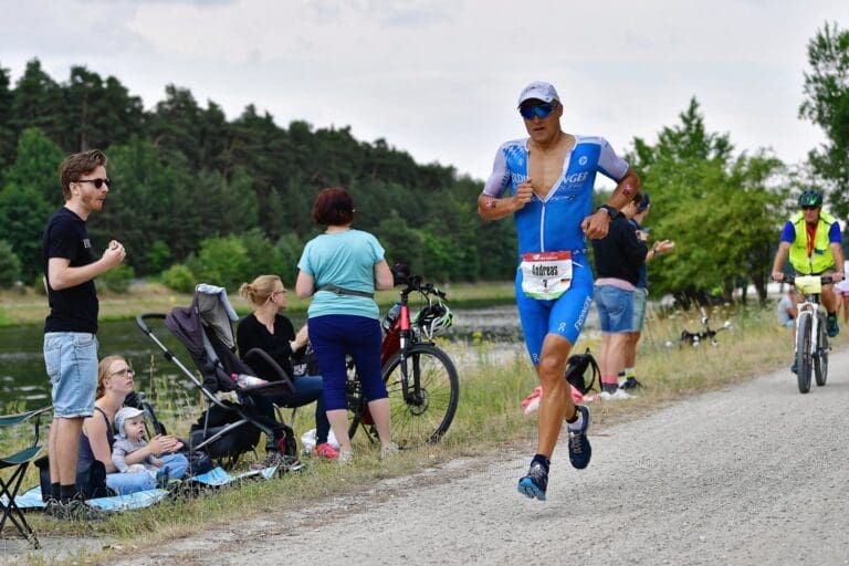 Andi Dreitz läuft den Marathon stark von vorne