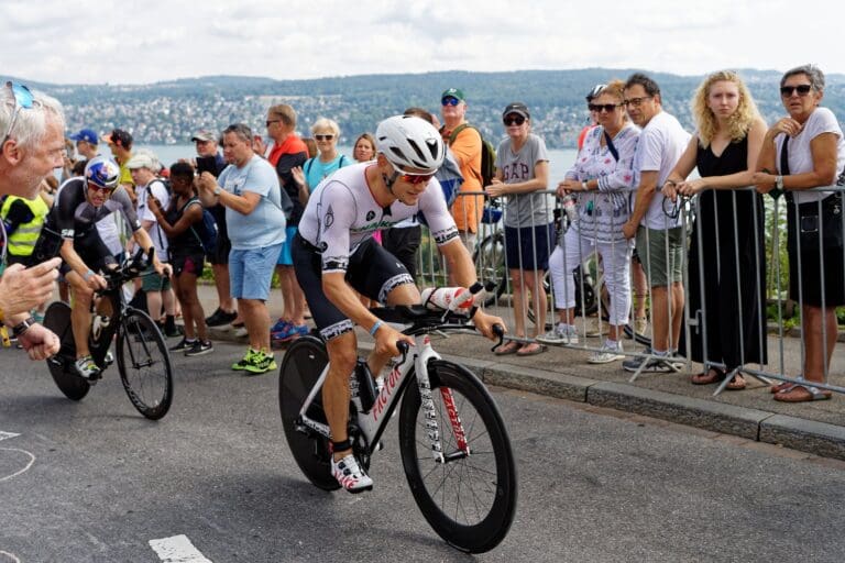 Letzter Watttest bei der zweiten Heartbreak Hill-Überfahrt. Rieder beißt sich "noch" an van Berkel fest