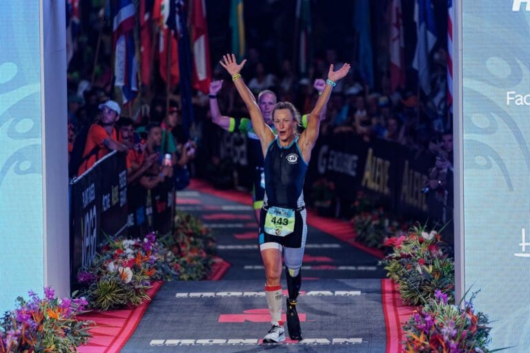 Die deutsche Paratriathletin Elke van Engelen ist am Ziel ihrer Träume ...