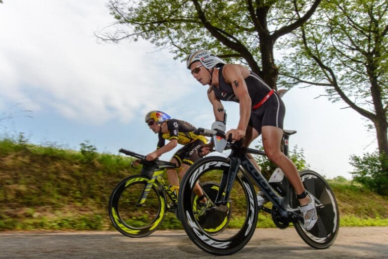 2015: Noch auf gleicher Höhe - Andi Böcherer und Sebastian Kienle, der am Ende die Nase vorne haben sollte