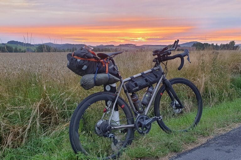 Das Bike- und Pack-Setup von Jonas Deichmann