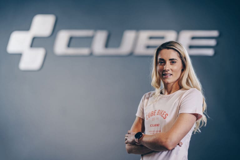 Lucy Charles-Barclay ist jetzt bei Cube unter Vertrag