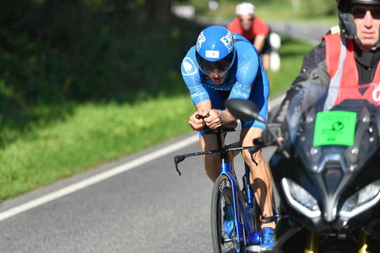 Nils Frommhold hatte in optimierter Aeroposition richtig gute Beine