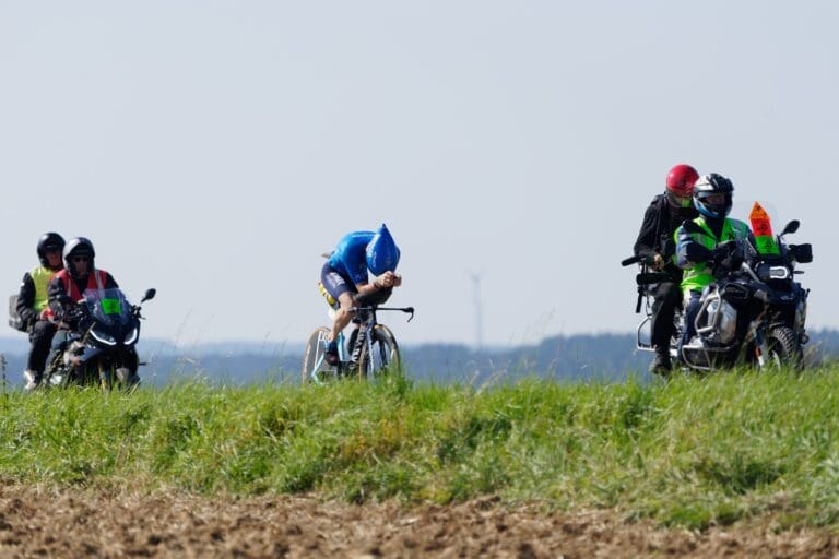 Patrick Lange fährt in der zweiten Runde offensiver.