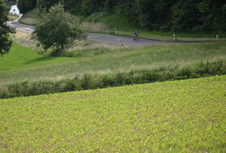 Endlich rollt es: Die Abfahrt vom Schindelberg