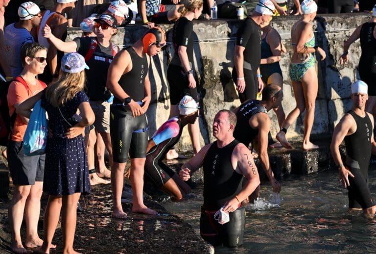 Auch Chris Nikic lässt sich den Ho´ala Swim nicht nehmen