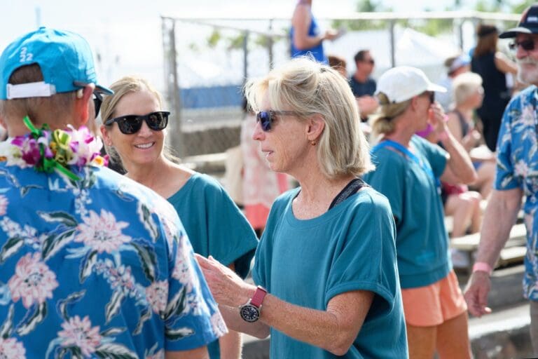 Darf auf der Nationenparade nicht fehlen: Die achtmalige Queen of Kona Paula Newby-Fraser