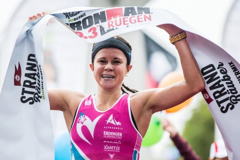 Natascha Schmitt: Premierensieg auf der Ironman 70.3-Distanz