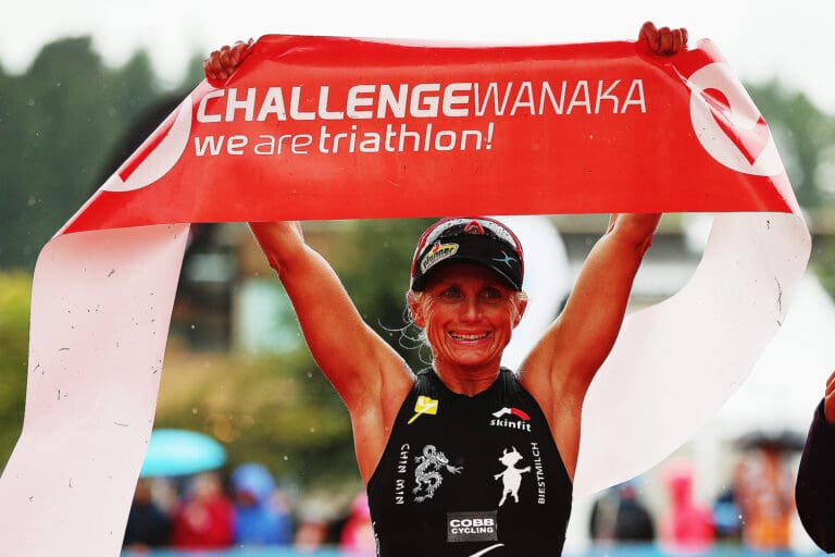 Yvonne van Vlerken triumphiert bei der Challenge Wanaka 2016