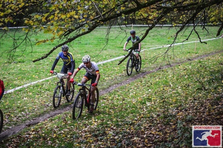 Auf dem MTB-Kurs des Eifeler Crossduathlon