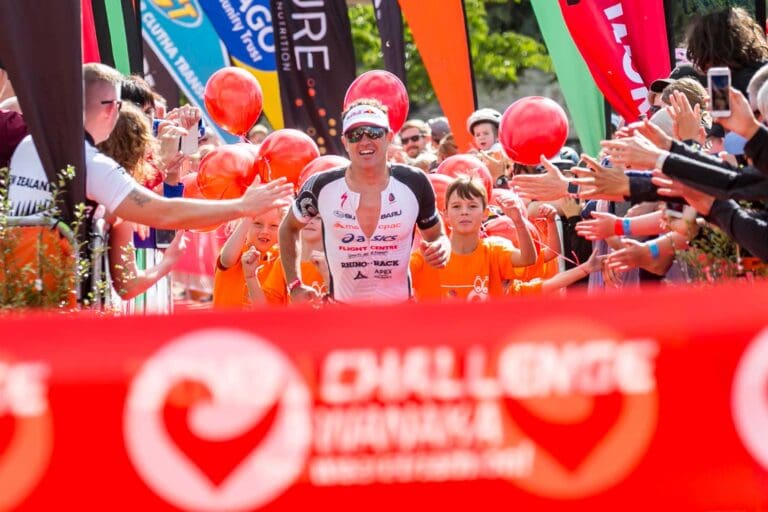 Braden Currie holt sich den Heimsieg bei der Challenge Wanaka 2019