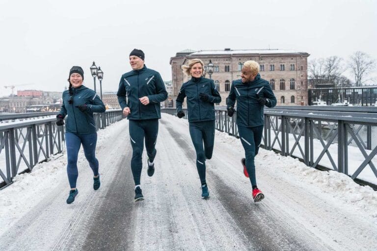 ASICS FrontRunner Application Phase Group Image 4 Sweden