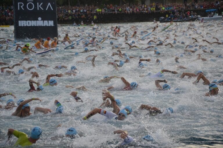 Schon beim Schwimmen in die deutsche Fahne heute im Vordergrund - das Tagesmotto