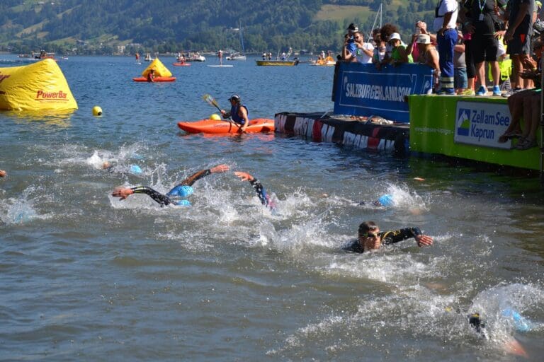 Gleich geschafft: Die letzten Meter vor dem Schwimmausstieg