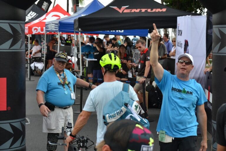 Ironman-Athletes aufgepasst: Es geht streng zu beim CheckIn in Kona