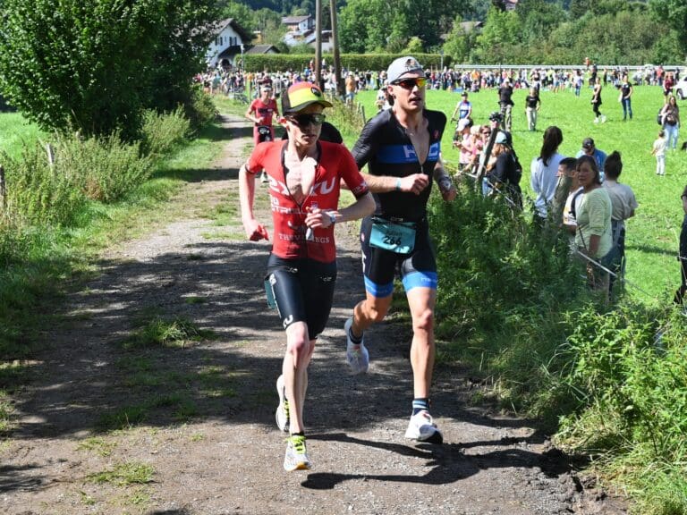 Laufduell um Rang zwei beim Classic: Der Australier Joel Wooldridge setzt sich am Ende gegen Julian Großkopf durch, der Dritter wird