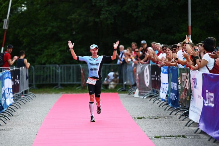 Der geschlagenen Titelverteidiger: Tobias Heining wird Dritter