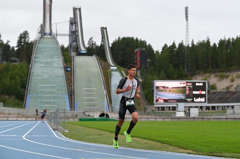 Rico Bogen startet an Position drei in den Halbmarathon