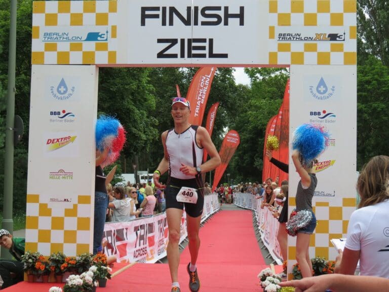 Geschafft: Ein BerlinTriathlon XL-Finisher