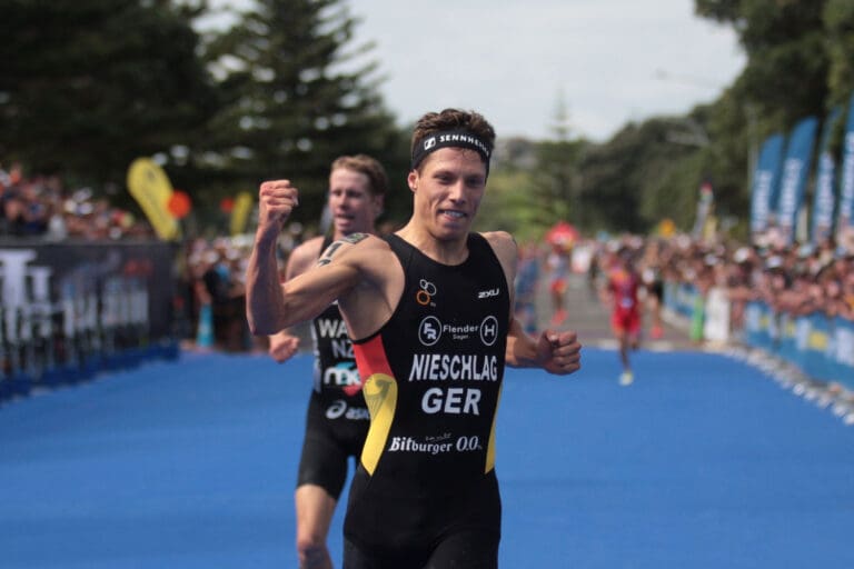 Justus Nieschlag sprintet beim ITU Weltcup New Plymouth auf Rang zwei