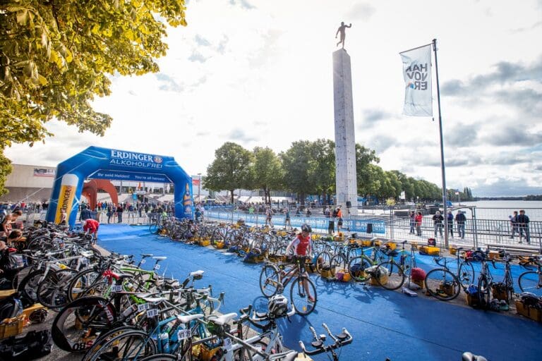 Rekordfeld: Über 1.500 Teilnehmer beim 9. Maschsee Triathlon in Hannover