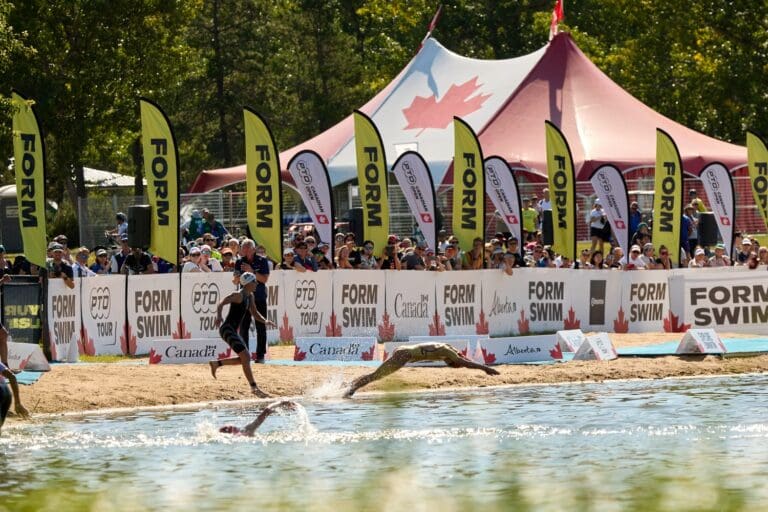 Australian-Exit auf den drei Schwimmrunden