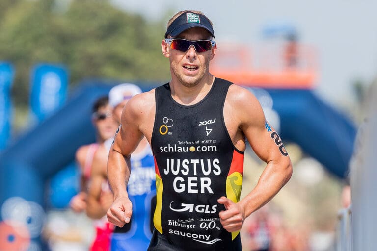 Steffen Justus wird zum WTS-Auftakt 2016 in Abu Dhabi 34.