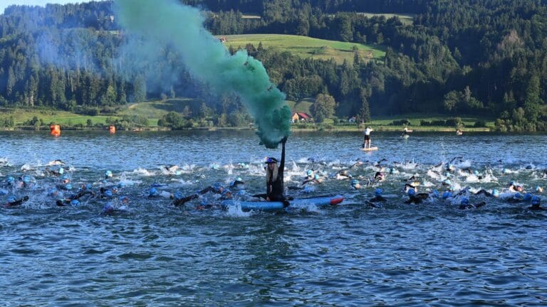 Los geht´s auf die 2 km durch den Großen Alpsee