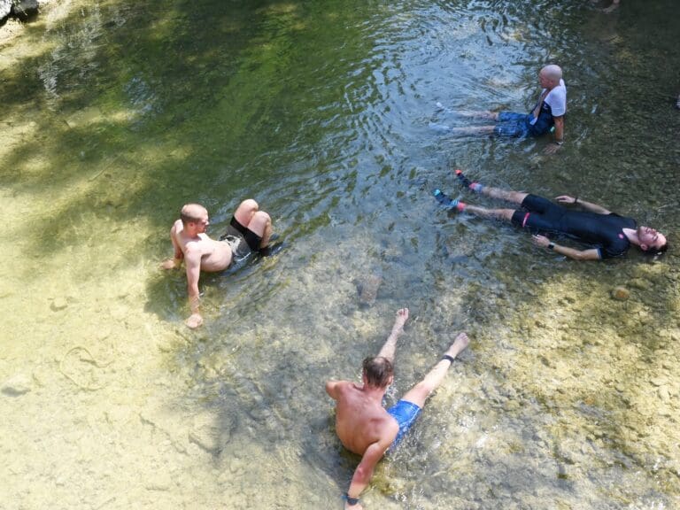 Cooldown im Natur-Pool ...