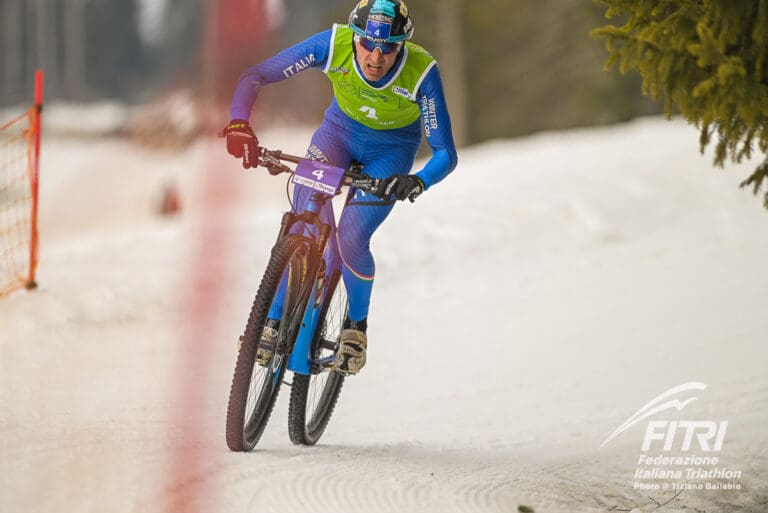 Daniel Antonioli - italienisches Wintertriathlon-Urgestein - in der Verfolgung